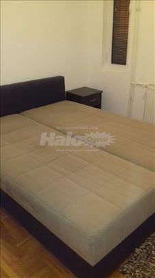 Moderan stan kod crkve Sv.Luka