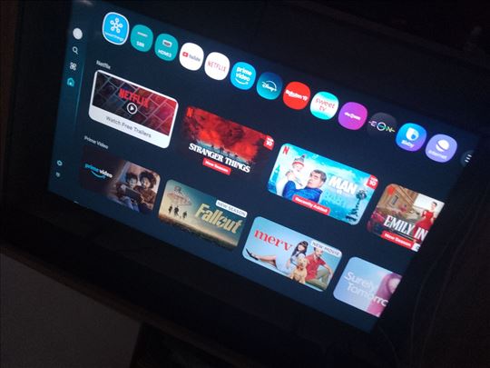 SAMSUNG televizor na prodaju, 43 u8072finča