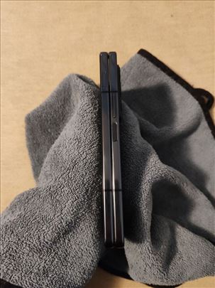 Samsung z fold 4  nov zamena