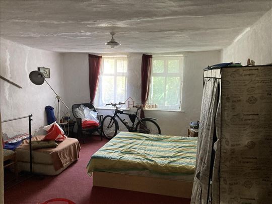 Stari Slankamen kuća 65kvm na 3,6 ari pored dunava