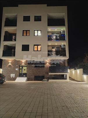 Tozino voće, nov, namešten dvosoban stan