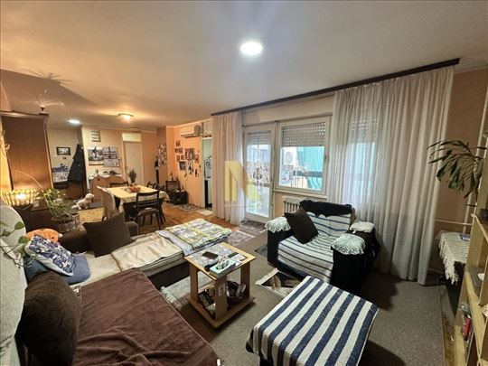 Trosoban stan na Limanu 4