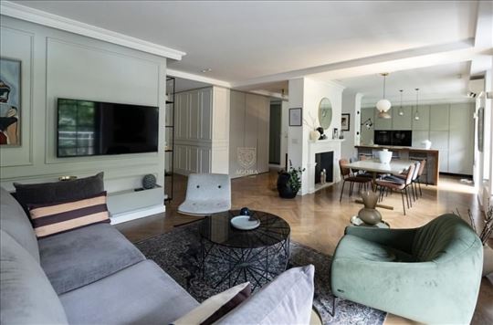 Vračar,4.0 - 125m2, Lux