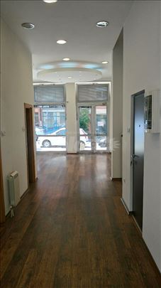 Vuk, Lux lokal 56m2, novogradnja
