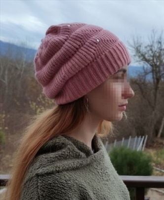 Zablistajte i na nuli - Topla kapa sa cirkonima