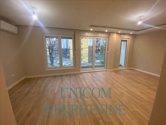 4.0  98M2(2L) Zemun - Šumadijska