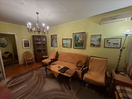 Centar, 27.Marta,odličan trosoban,78m2,lođa