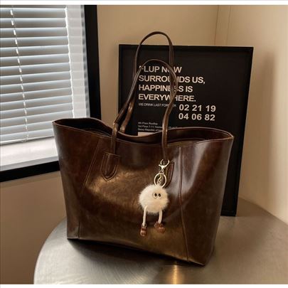 Elegantna ženska tašna