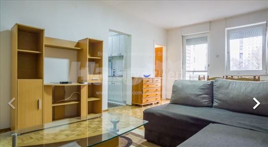 Izdajem stan blok 63