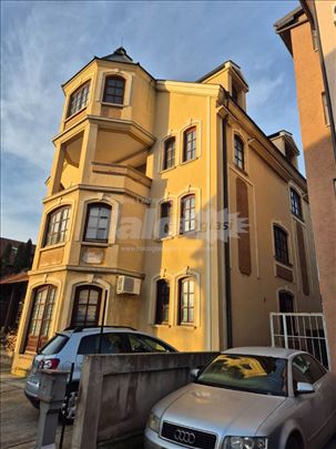 Izuzetna ponuda - tradicija, mir i luksuz