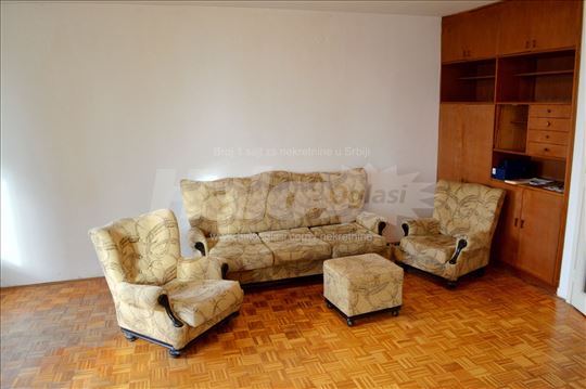 Julino Brdo, 3.0+terasa, polunamešten, hitno