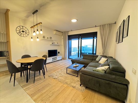 Lep stan u A bloku, odtah usliniv, garáže