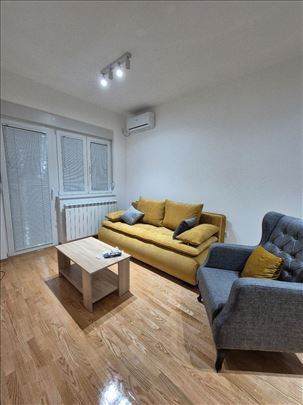 Misa NOV 1.5 namešten, pariking