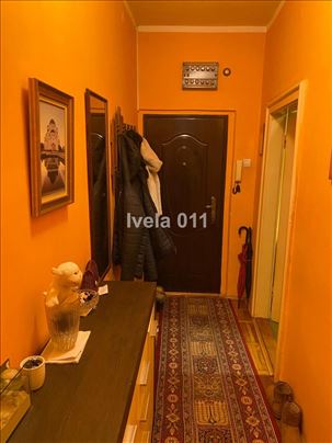 Uknjižen stan sa parkingom - kod Njegoševe ID#4045