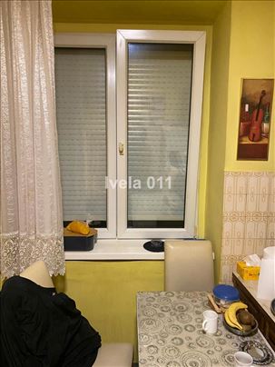 Uknjižen stan sa parkingom - kod ID#4045
