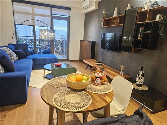 Atraktivan dvosoban stan u BW Arcadia