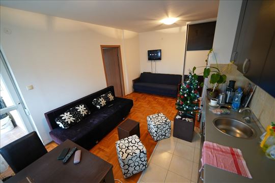 Braće Jerković, prelep uknjižen stan 