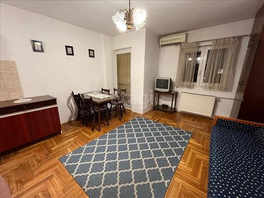 Garsonjera sa terasom, 25m2