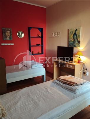 Izdaje se garsonjera u Duvaništu, 18m2!