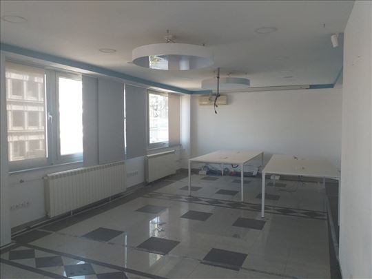 Knez Mihailova, poslovni prostor