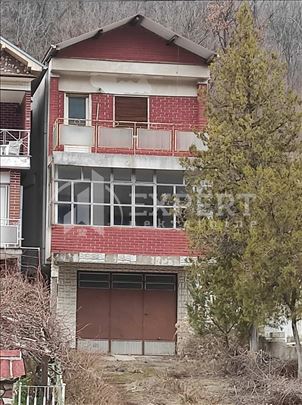 Kuća u Sićevu 96m2, plac 637m2