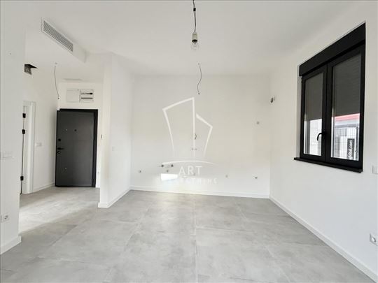 Nov stan u naselju Banovci ID#13342