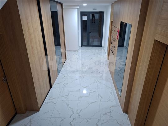 Prodaja stana  Altina