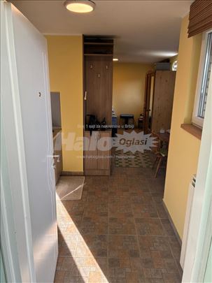 Garsonjera kod Arene