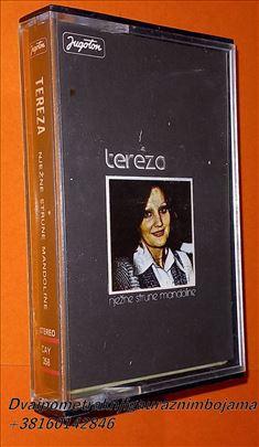 Tereza Kesovija Nježne strune mandoline