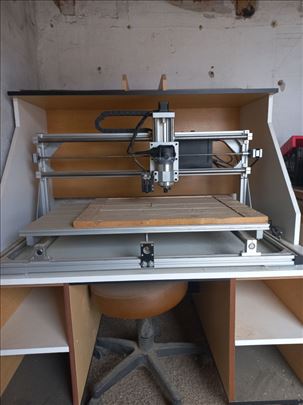CNC MAŠINA