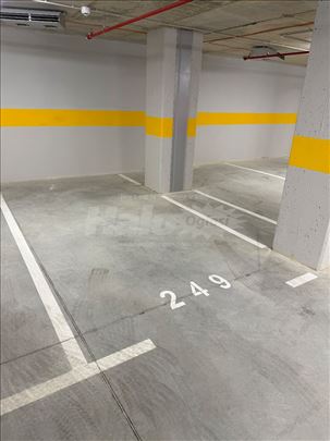 Garazno mesto - Palata Vizantija - Euromedik