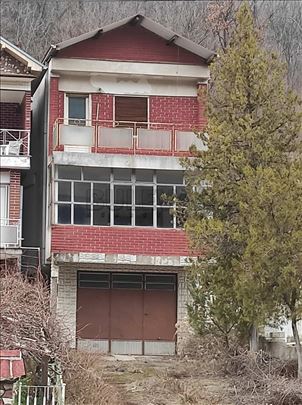 Kuća u Sićevu 96m2, plac 637m2