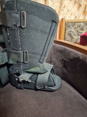 Ortopedska cizma (ortoza) Walker boot