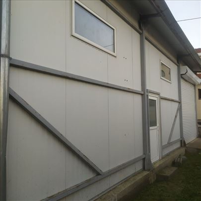 Proizvodni pogon sa mašinama i hladnjačom