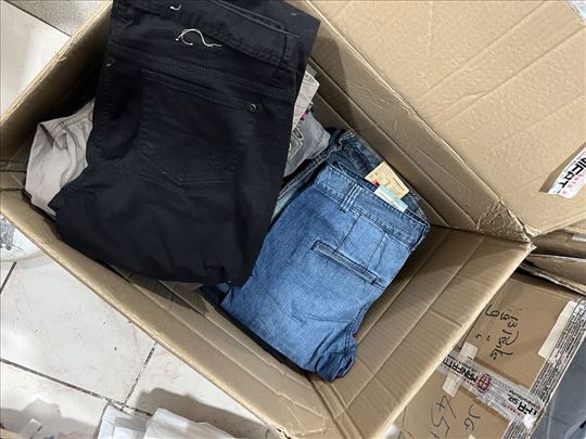 VELEPRODAJA ZENSKIH I MUSKIH PANTALONA