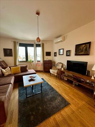 2br Flat with Terrace and Great Light