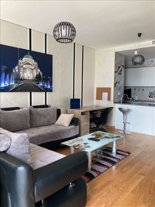 BW Residences lux stan izdavanje 