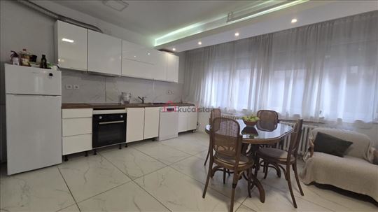 Comfortable Apartment with Two Bathrooms