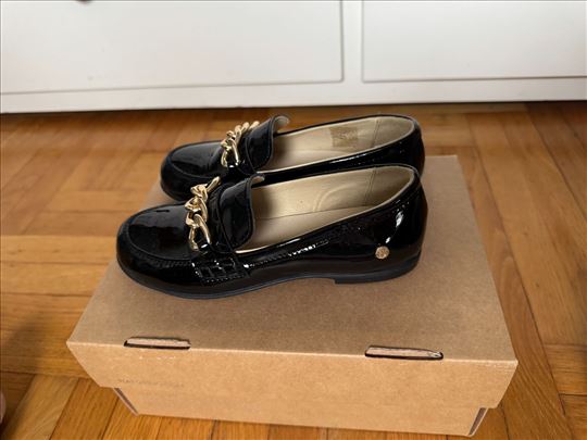 Decje lakovane cipele