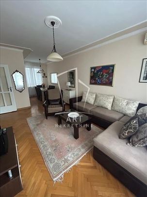 Dedinje, lep, komforan 2.0 stan ID#10584