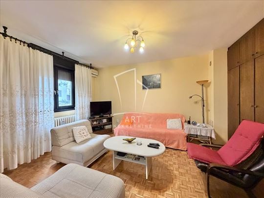 Golf naselje, Blagoja Parovića, mereno 80m2 ID#133