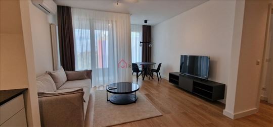 Landmark - Luxury Apartment with Garage