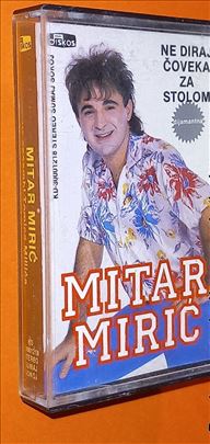 Mitar Mirić Ne diraj čoveka za stolom