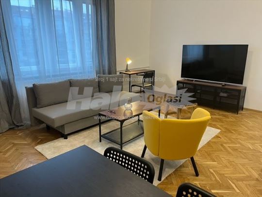 Novi Sad, jednoiposoban, centar 40m2, parking