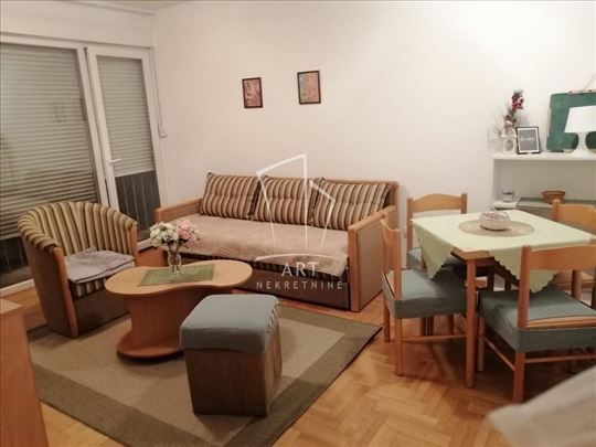 Odličan stan na Bulevaru ID#17469