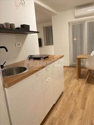 Prodajem apartman u srcu Vrnjačke Banje