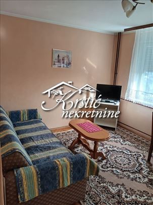 Useljiv dvoiposoban stan na Bubnju