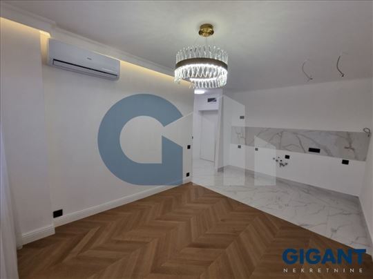 Vračar- Južni bulevar, 43m2, VI, cg