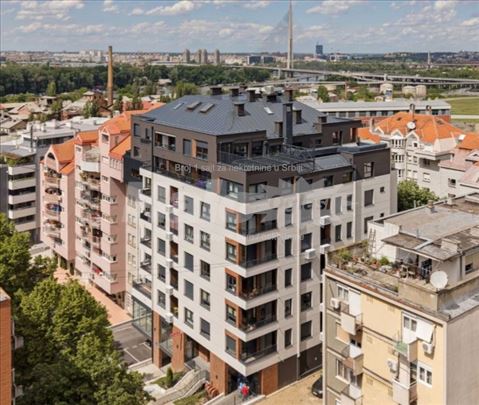 Banovo brdo, Zrmanjska