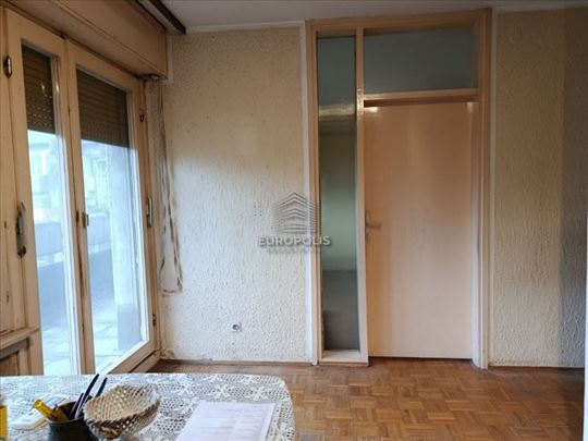 Dvosoban, adabtibilan u trosoban,Voždovac